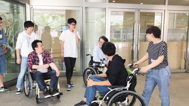 東京進行性筋萎縮症協会 車いす講習会