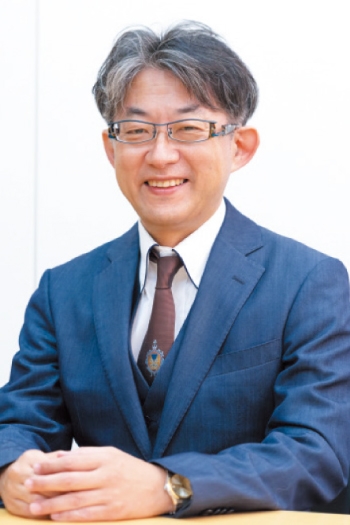 医学部進学予備校メビオ 校舎責任者　高橋 元 先生