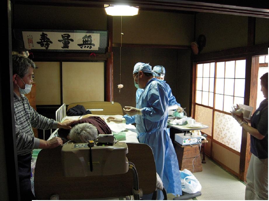 泰川 恵吾 先生の手術写真