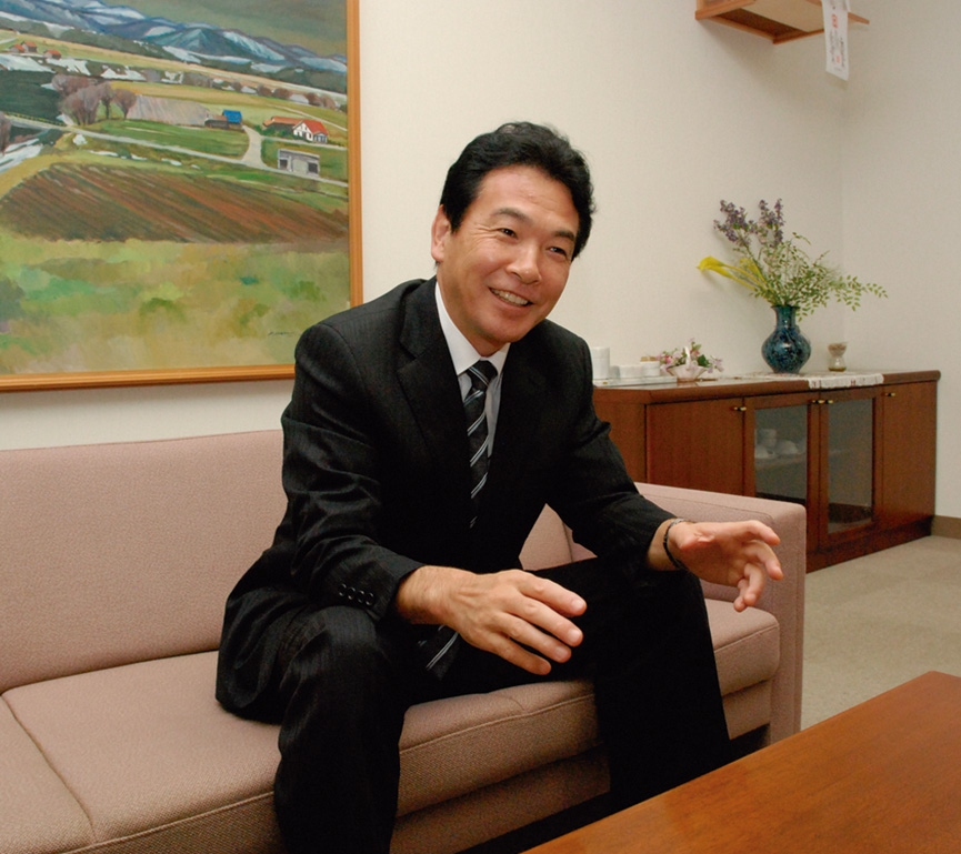 北嶺中・高等学校  谷地田 穣校長