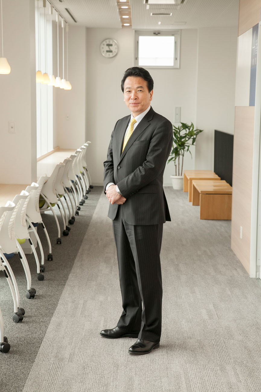 谷地田穣校長