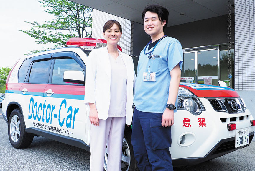 医師を救急現場に運ぶドクターカー